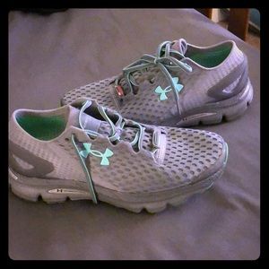 Barely used UA Speedform Shoes OBO